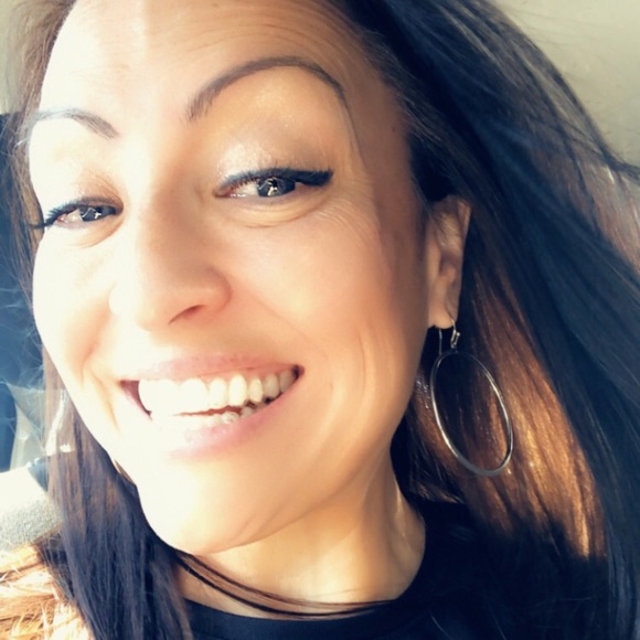 Meet the Posher Other - Meet your Posher, Nichole